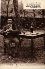 Folklore - Auvergne - Le Joueur de Musette
