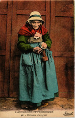 Folklore - Auvergne - Tricoteuse Auvergnate