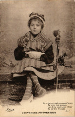 Folklore - Auvergne - Petite Fille