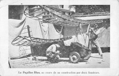Theme Aviation Le Papillon Bleu Au Cours De Sa Construction Par 2 Amateurs