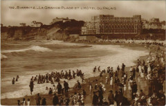 Biarritz La Grande Plage et Hotel du Palais France -
																					64200 Biarritz
																			