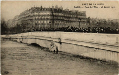 Carte postale ancienne Paris Crue de la Seine 1910 Pont de l'Alma
                                                                     à Paris
                                