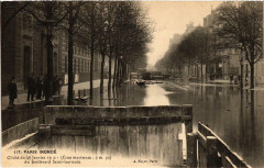 Paris 7e Boulevard Saint-Germain. Paris Inonde 1910 à Paris 7e