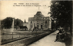Carte postale ancienne Bois de Boulogne - Le Palais et les Jardins de Bagatelle
                                                                     à Paris
                                
