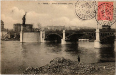 Carte postale ancienne Le Pont de Grenelle
                                                                     à Paris 15e
                                