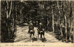 Au Bois de Boulogne - Allée Cavalière à Paris 16e