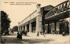 Paris 13e Boulevard Auguste-Bianqui. Station de la Glaciere -
																					75013 Paris 13e
																			