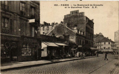 Le Boulevard de Grenelle et le Carrefour Viale à Paris 15e