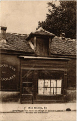 Carte postale ancienne Rue Miollis - Dernière maison basse du village de Grenelle près la barrière des Paillassons
                                                                     à Paris 15e
                                