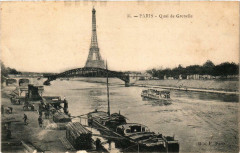 Quai de Grenelle à Paris 16e