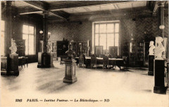 Carte postale ancienne Institut Pasteur, la Bibliothèque
                                                                     à Paris 15e
                                