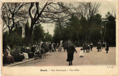 Parc Montsouris - Une Allée à Paris 14e