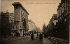 Paris 10e Porte Saint-Denis. Les Boulevards à Paris 10e