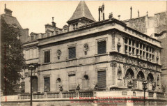 Paris 8e Maison de Francois Ier. Cours la Reine à Paris 8e