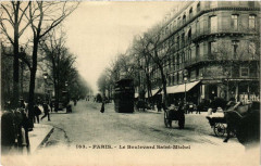 Paris 6e Le Boulevard Saint-Michel à Paris 6e