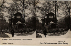 Paris 6e Jardin du Luxembourg. Fontaine Medicis. Stereo à Paris 6e
