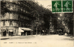 Paris 6e Le Boulevard Saint-Michel à Paris 6e