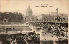 Paris 6e Le pont des Arts. L'Institut à Paris 6e