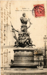 Paris 6e Statue de l'Amiral Garnier à Paris 6e