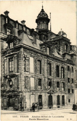 Paris 4e Ancien Hotel de Lavalette. Ecole Massillon à Paris 4e