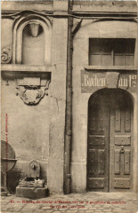 Carte postale ancienne Reste de l'hôtel d'Estrée, bâti par le grand père de Grabrielle
                                                                     à Paris 3e
                                