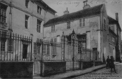 Chateau Thierry Maison Ou Est Ne Jean De La Fontaine (cpa émail -
													02 Aisne
												