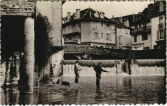 Salies de Bearn Cascade et Pont de la Lune France -
													64 Pyrénées Atlantiques
												