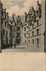 Pau La Cour du Chateau France à Pau