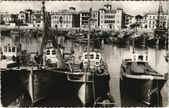 St.Jean de Luz Le Port et la Maison de l'Infante France -
													64 Pyrénées Atlantiques
												