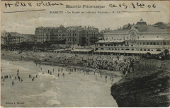 Biarritz La Plage et l'Hotel Victoria à Biarritz