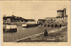 Saint-Jean-de-Luz Le Port et le Fort Socoa à Saint-Jean-de-Luz