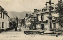 Lestelle-Betharram La Rue vers la Chapelle