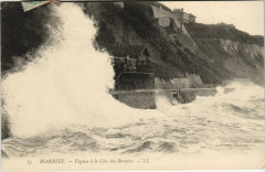 Biarritz Vagues a la Cote des Basuqes à Biarritz