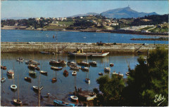 Saint-Jean-de-Luz Socoa - Le Port - Au Fond la Rhune à Saint-Jean-de-Luz