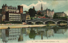 Pau Le Chateau vu de Jurancon France à Pau