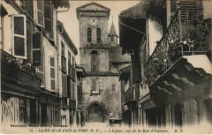 St.Jean Pied de Port L'Eglise, vue de la Rue d'Espagne France -
													64 Pyrénées Atlantiques
												