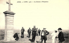 Poleymieux (Rhône) - Le calvaire 2