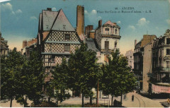 Angers Place Sainte-Croix, Maion d'Adam France à Angers