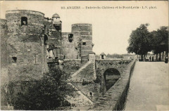 Angers Entree du Chateau et le Pont Levis France à Angers