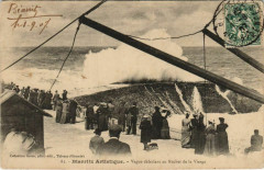 Biarritz Vague deferlant au Rocher de la Vierge France à Biarritz