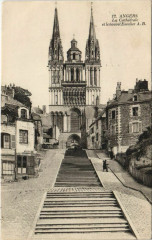 Angers La Cathedrale France à Angers