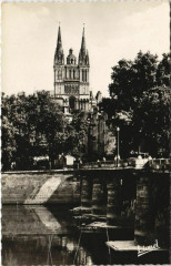 Angers La Cathedrale France à Angers