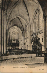 Angers La Nef de la Cathedrale France à Angers