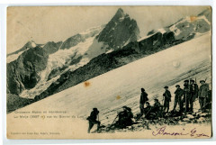 Hautes-Alpes Chasseurs-alpins en manoeuvres La Meije vu du glacier du lac