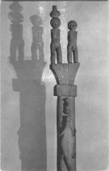 Paris Musee De L'Homme Sud Ouest Madagascar Poteau Funeraire Dresse