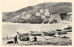 Cerbere La Plage Lesvillas De La Route D'Espagne -
													66 Pyrénées Orientales
												
