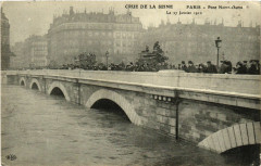 Paris 4e Crue de la Seine. pont N. D. à Paris 4e