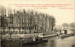 Vieux Paris 4e Tournant du quai de l'Anjou -
																					75004 Paris 4e
																			