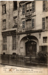 Carte postale ancienne D'autrefois 4e 42 rue des Archives. Beau portail
                                                                     à Paris 3e
                                