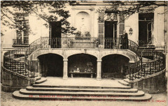 Vieux Paris 4e 25 rue de Turenne. Escalier de Henri Iv à Paris 4e